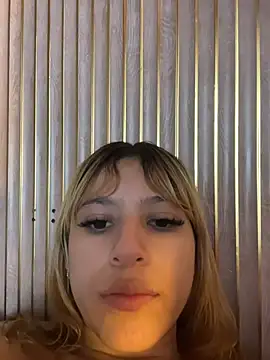 הופעת וובקאם של VelvetPassion
