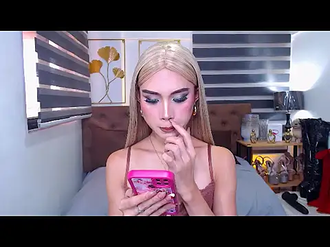 JuicyCockThea – webcam-show