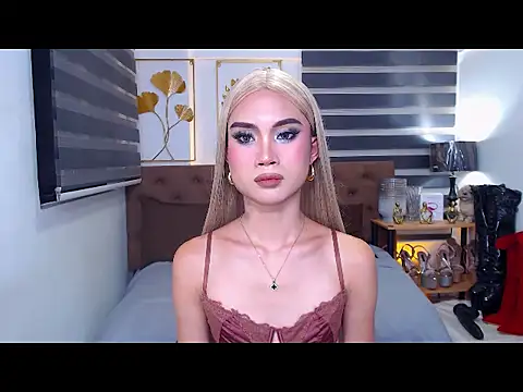 JuicyCockThea 网络视讯表演