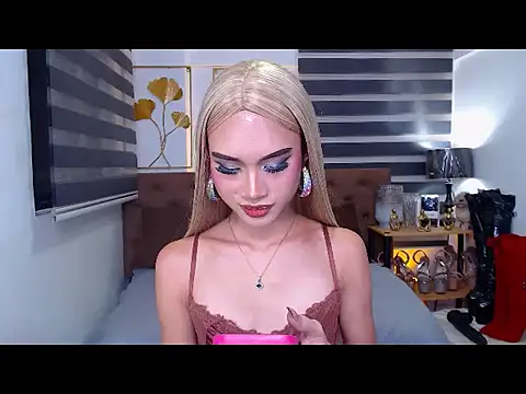 JuicyCockThea Pertunjukan Webcam