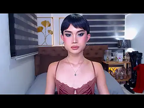 JuicyCockThea webcam show