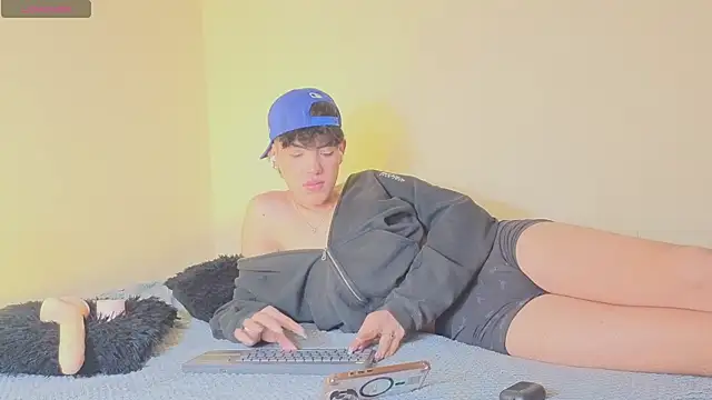 max_femboy Webcamshow