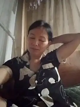 Kiss_love2's Webcam Show