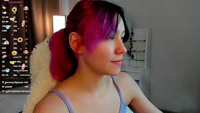 Chat XXX en directo de EmilyTrase