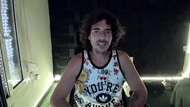 joaquin420_hot's Webcam Show