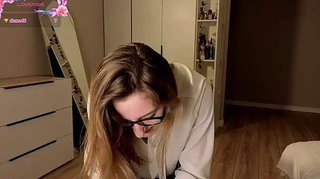 AvelinaScheppn Webbikameraesitys