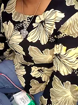 Marathi_khushi1 Show in webcam