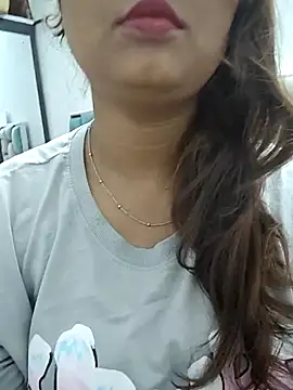 Marathi_khushi1 Show in webcam