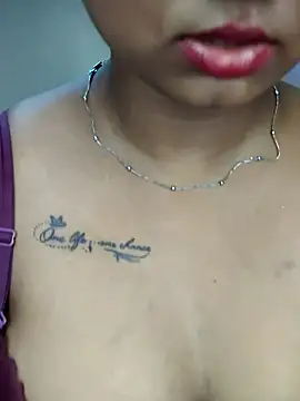 Marathi_khushi1 Show in webcam