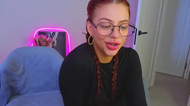 Sofia_Plump Webcam Show
