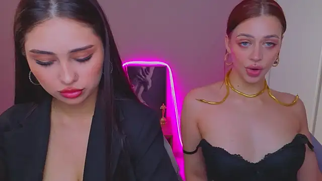 Sofia_Plump Webcam Show