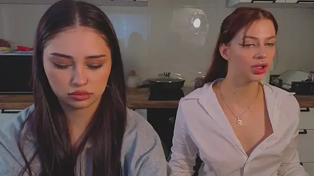 Sofia_Plumpn Webbikameraesitys