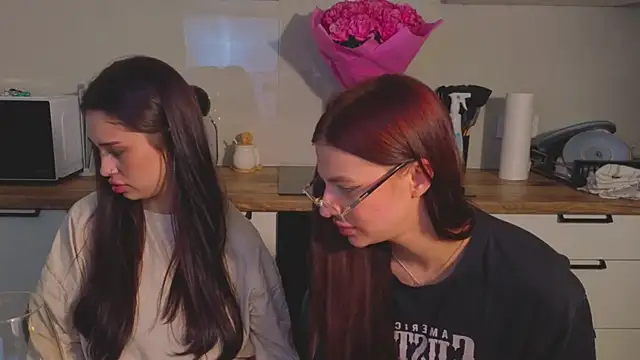 Sofia_Plumpn Webbikameraesitys
