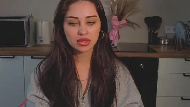 Sofia_Plump: απευθείας συνομιλία ΧΧΧ