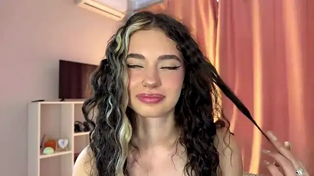 Moonfaairy Live XXX Chat