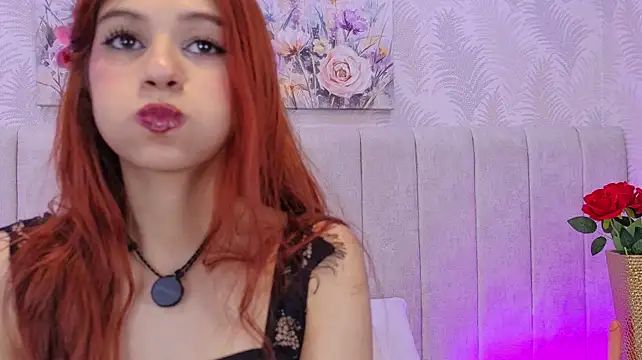 SaraLugo's Webcam Show