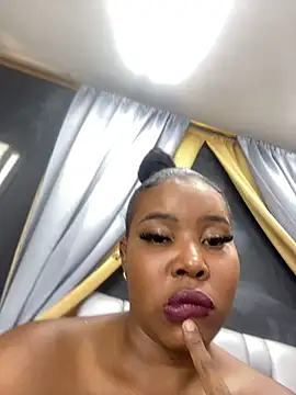Chat +18 de Alexa-23 ao vivo