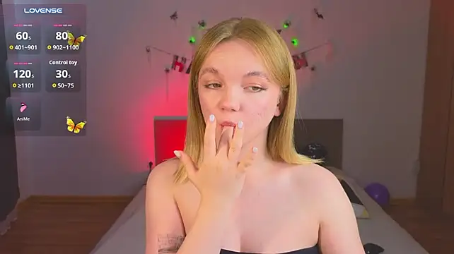 StellaBunny Шоу с уебкамера