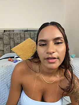 amara_wet04 Webcam-Show