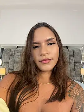 amara_wet04 – Live XXX-chat