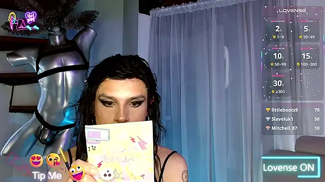 DanniHotBoy02 Webcam Show