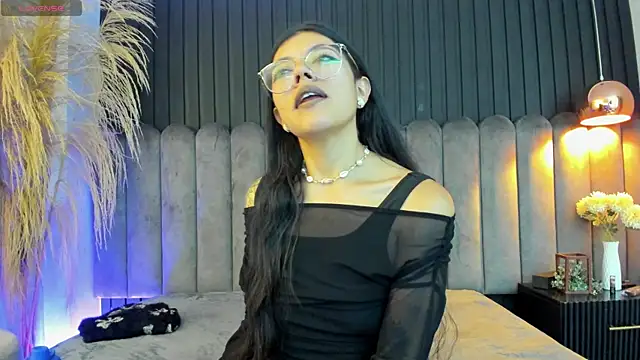 Lanadelrey_1's Live XXX Chat
