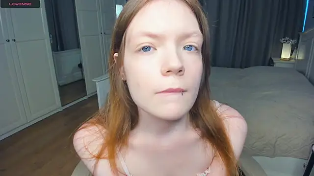 Chatroom XXX en direct de LavenderMitten