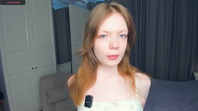 Chatroom XXX en direct de LavenderMitten