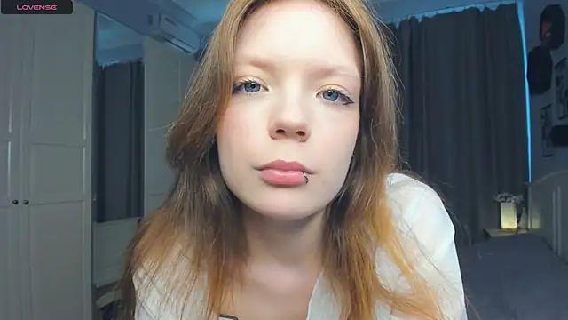 Chatroom XXX en direct de LavenderMitten