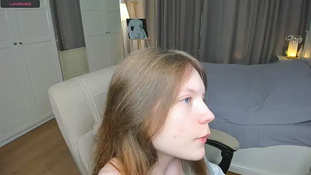 Chatroom XXX en direct de LavenderMitten