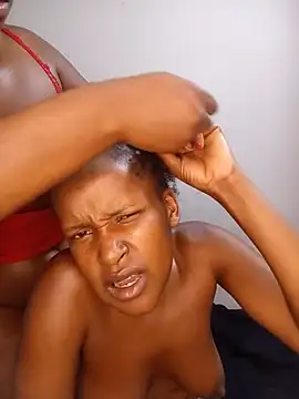 Вебкам-шоу YummyBoobs_