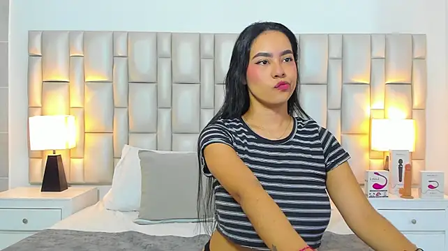 paola_katy_dicks Шоу с уебкамера
