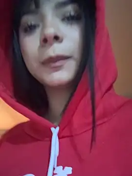 LARIISSAEVANS: απευθείας συνομιλία ΧΧΧ