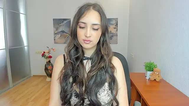Show modela Effy_Royse na web-kameri