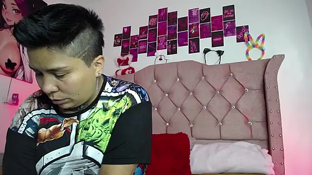 Chat +18 de nat_evans8 ao vivo