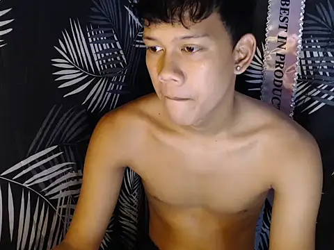 UrAsian_Turjak Pertunjukan Webcam