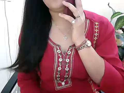 _chitranshi's Webcam Show