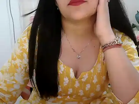 _chitranshi's Webcam Show