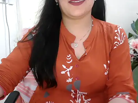 _chitranshi's Webcam Show
