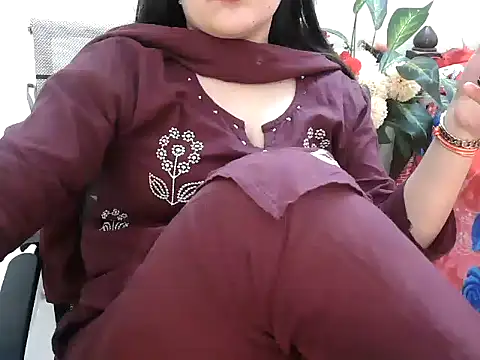 Chat +18 de _chitranshi ao vivo