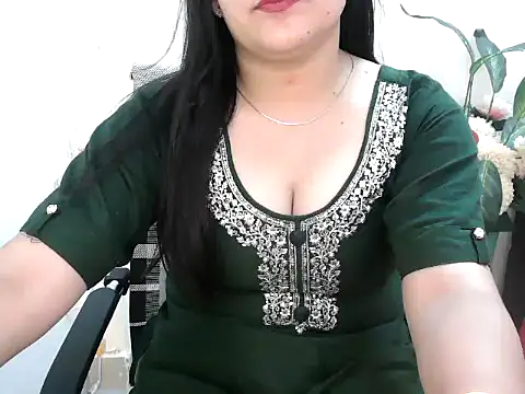 _chitranshi Chat XXX in diretta