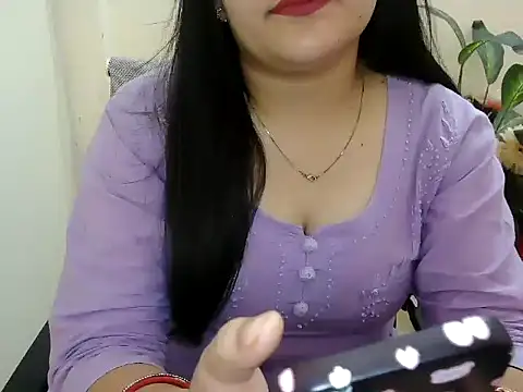 _chitranshi Adlı Modelin Canlı XXX Sohbeti