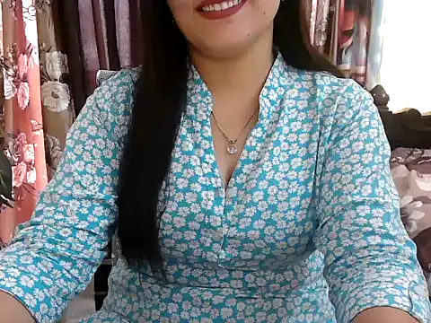 _chitranshi Chat XXX in diretta