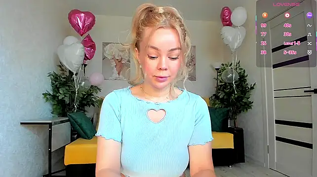 caty_kiss Webcam show