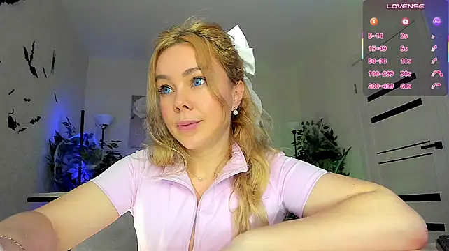 caty_kiss' Webcam Show