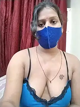 Nakedgirl07 Adlı Modelin Canlı XXX Sohbeti