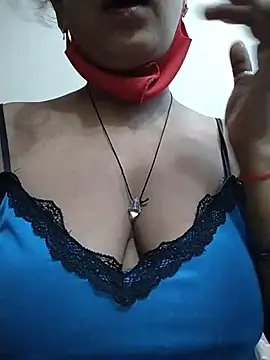 hotyrani07 Adlı Modelin Canlı XXX Sohbeti