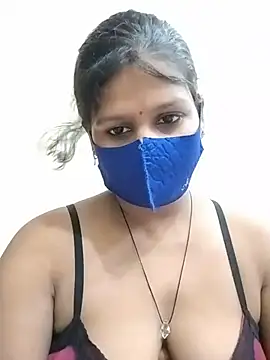 Chat +18 de hotyrani07 ao vivo