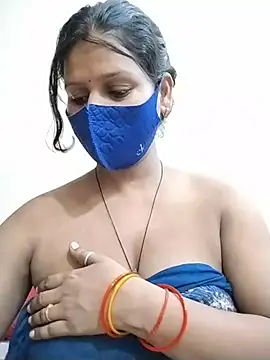 Show de hotyrani07 na webcam