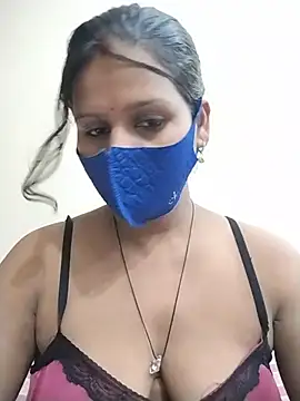 hotyrani07 ওয়েবক্যাম শো
